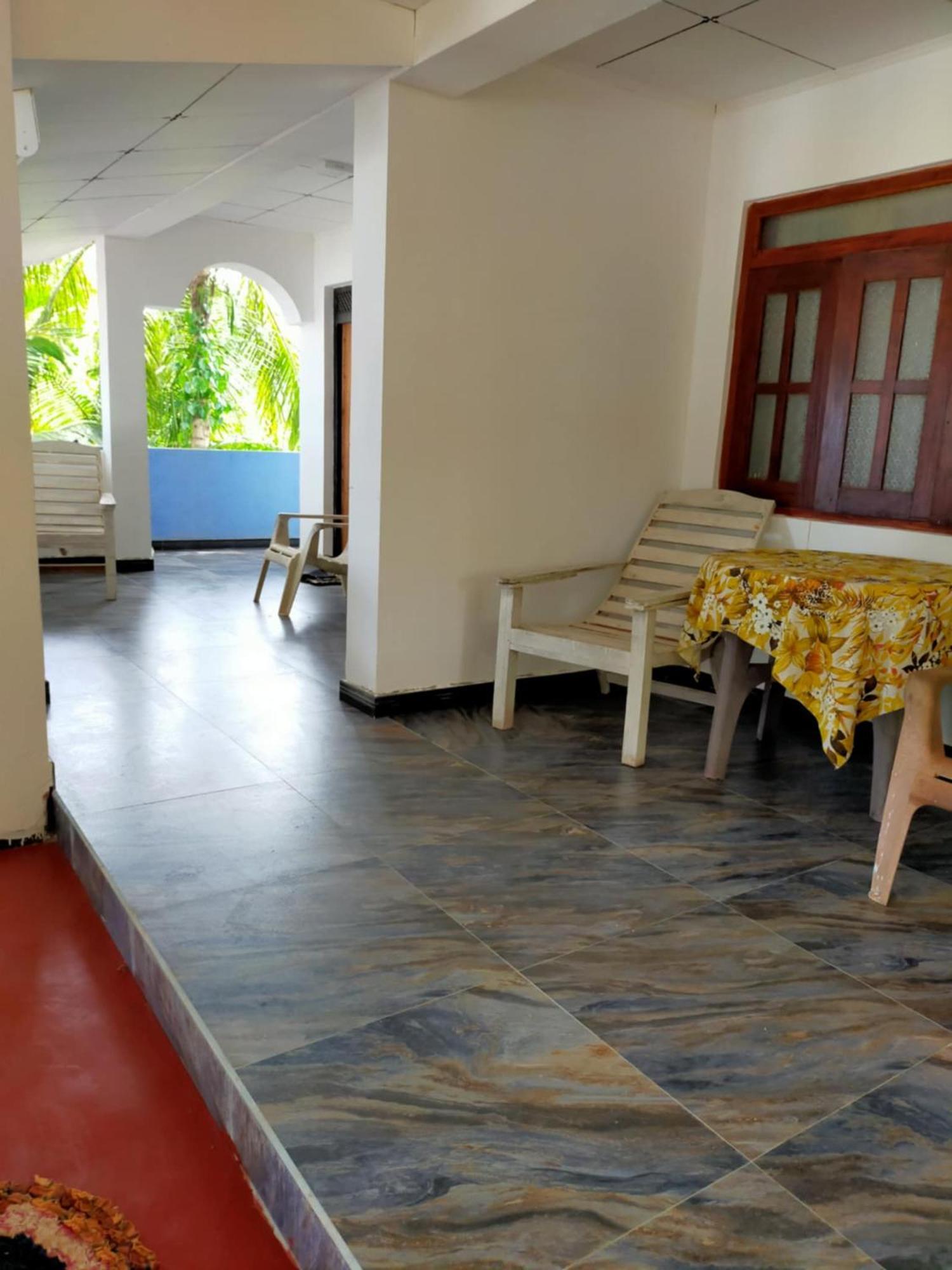 Chandi Gaya Beach Guesthouse Tangalle Exterior foto