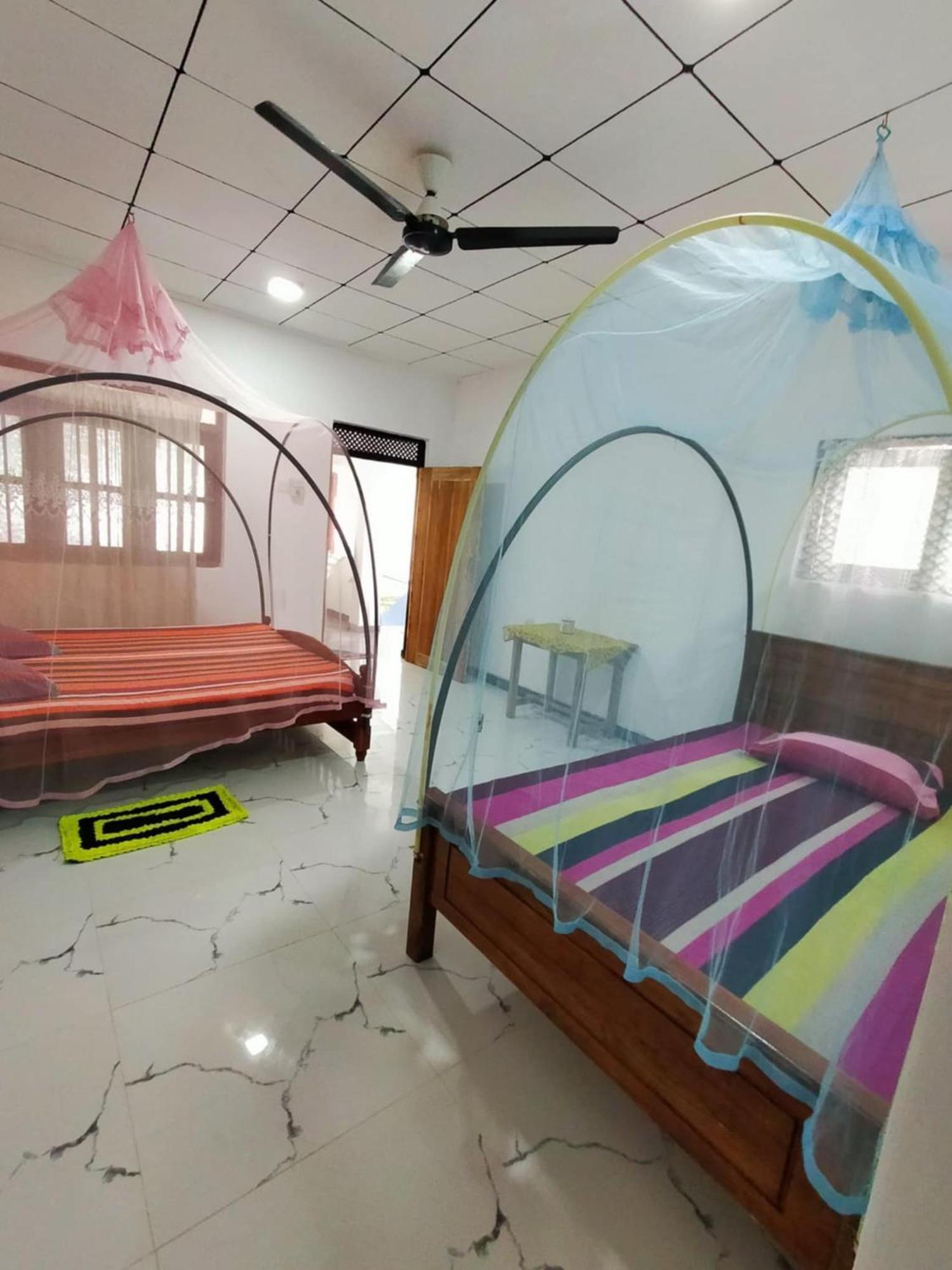 Chandi Gaya Beach Guesthouse Tangalle Zimmer foto