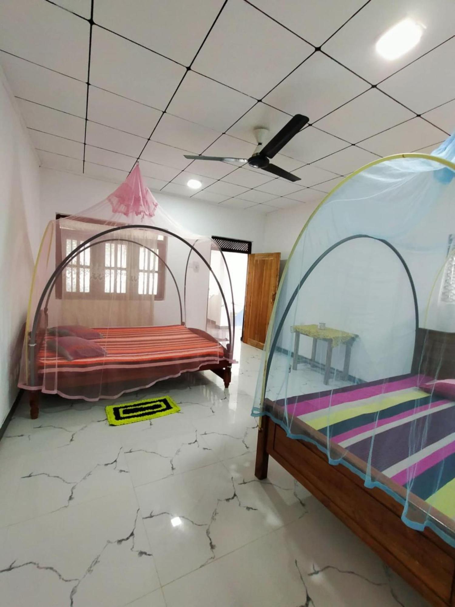 Chandi Gaya Beach Guesthouse Tangalle Zimmer foto
